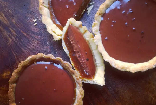 chocolate salted caramel tart
